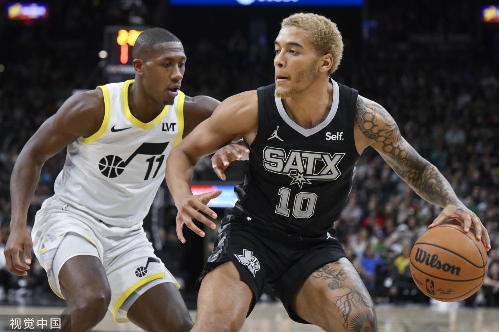 曼昱在乒乓 曼昱在乒乓