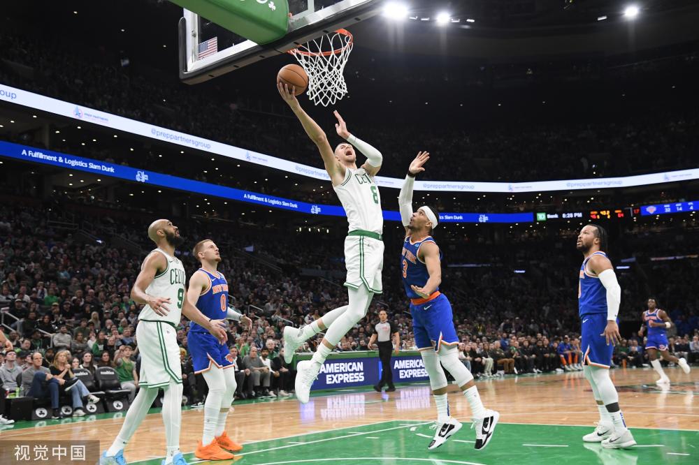 方球迷争论 方球迷争论